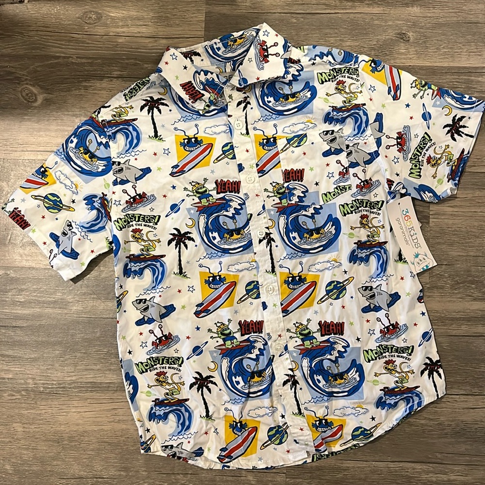 Boys shark summer short sleeve button down size 10 nwt